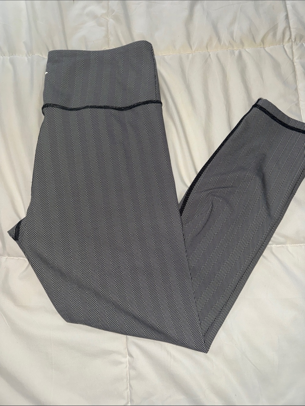 ZYIA Black & White Herringbone Leggings